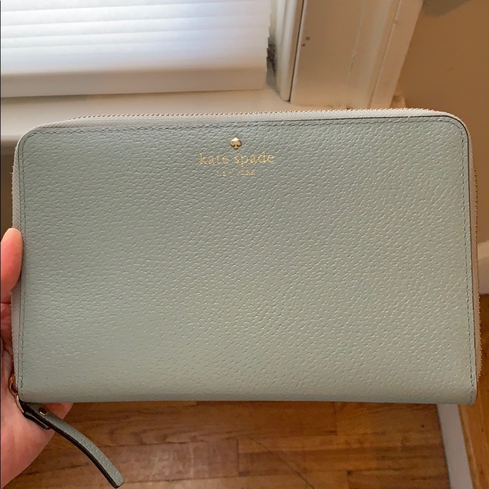 Kate Spade Travel Wallet
